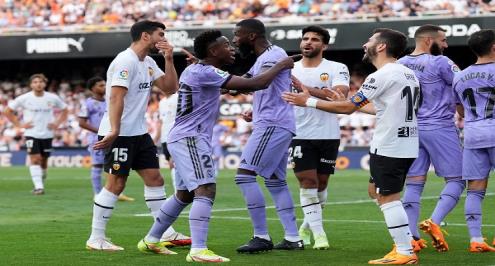 فينيسيوس جونيور يعود للتدريبات الجماعية لريال مدريد
